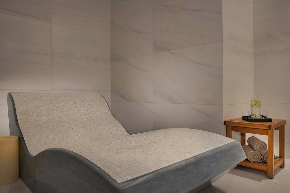 The Ritz-Carlton, Amman 28/50