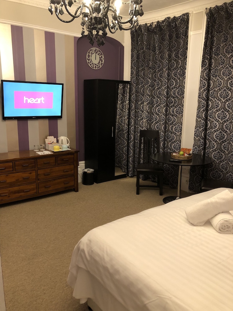 Brighton Surf Guest House 20/50