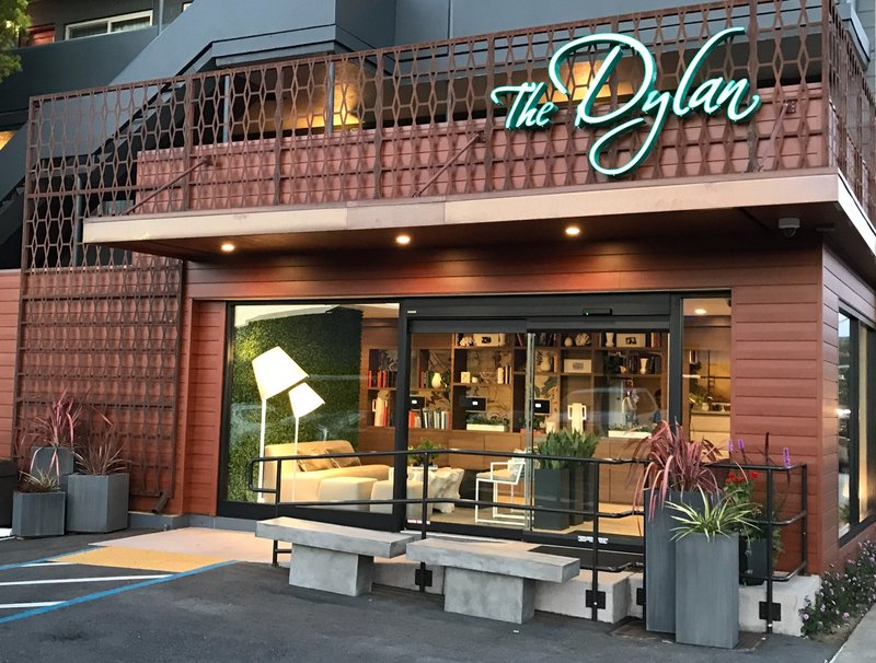 The Dylan Hotel At Sfo 2/75