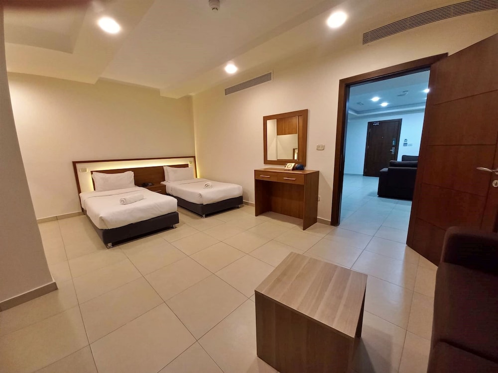 Lujain Hotel Suites 14/50