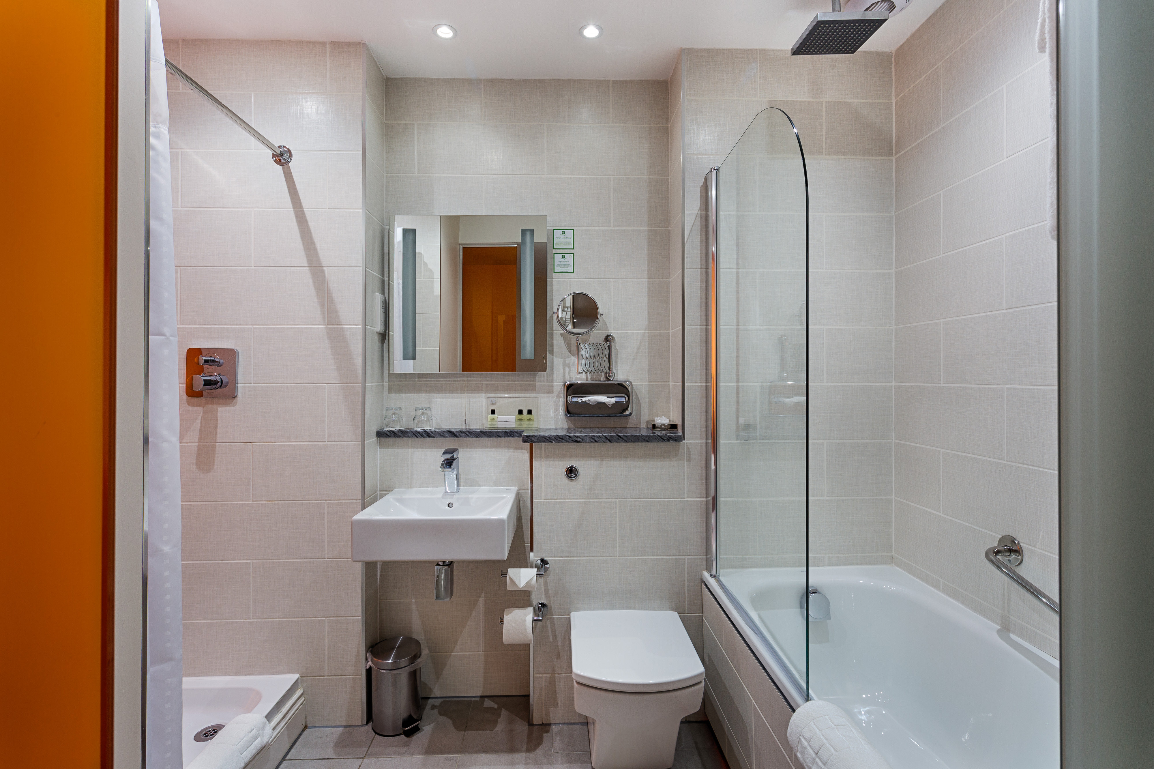 Holiday Inn Sittingbourne 47/50