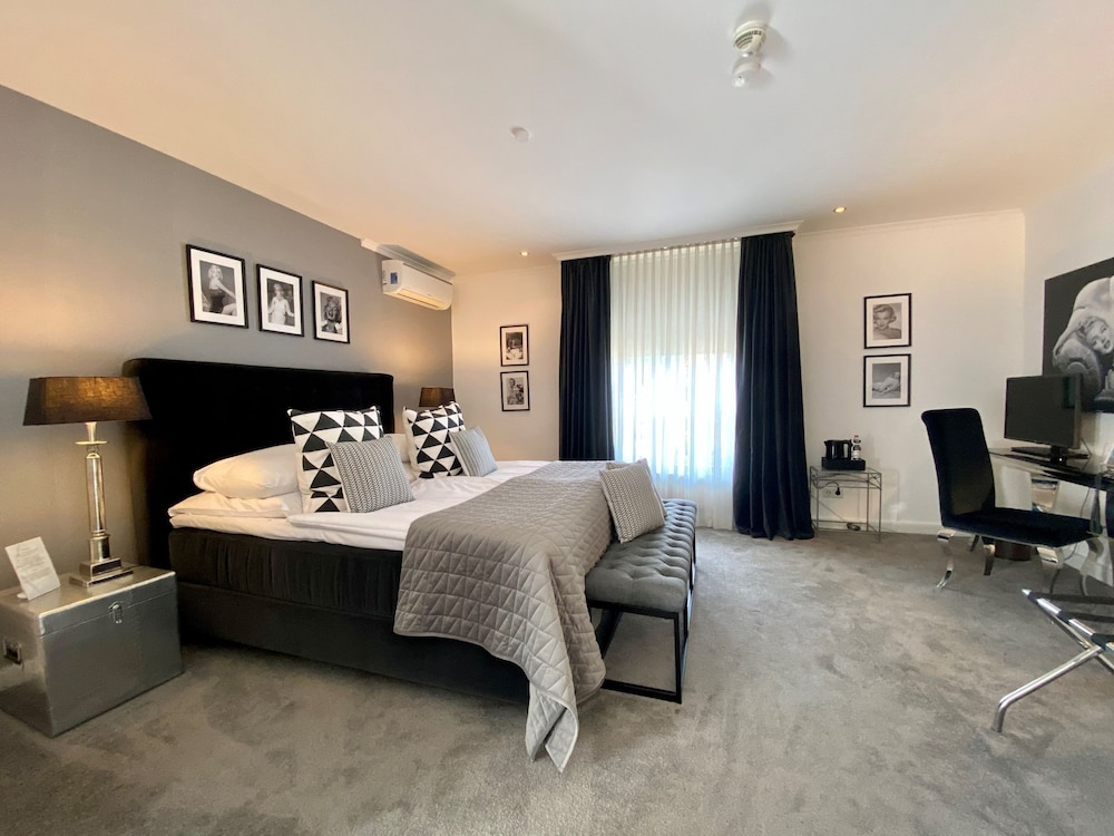 Parkhotel Bielefeld 13/43
