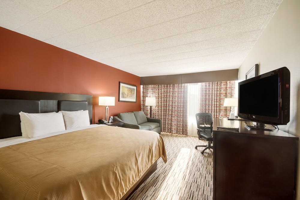 Exton Hotel And Conference Center 14/39
