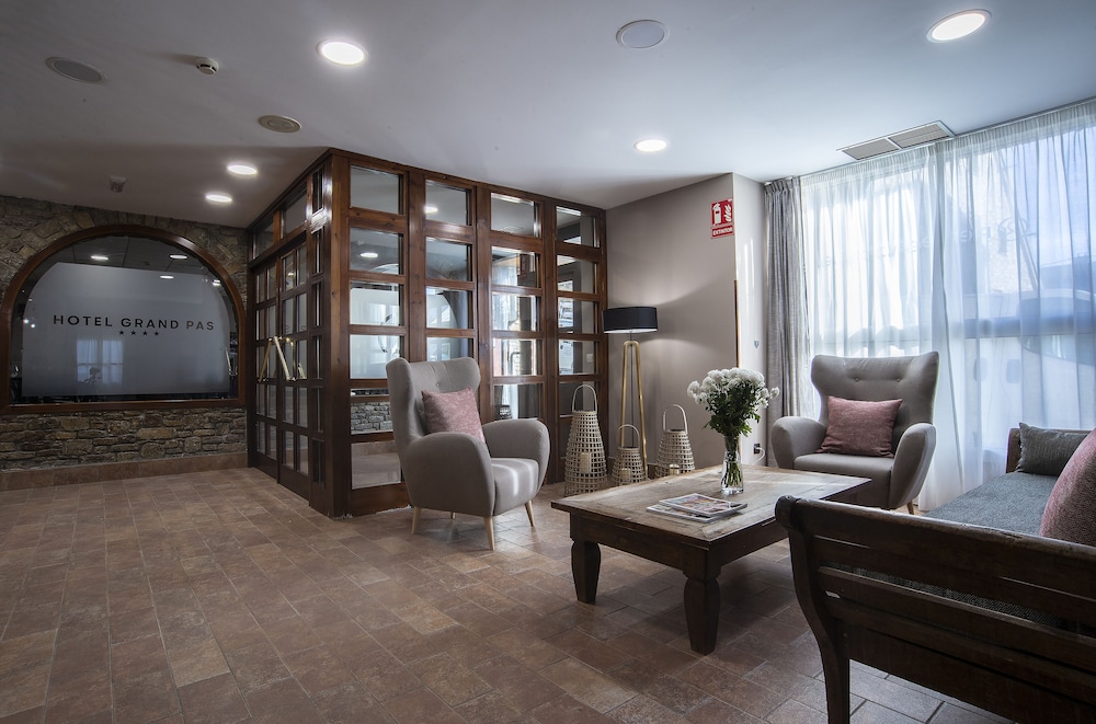 Hotel Grand Pas 29/49