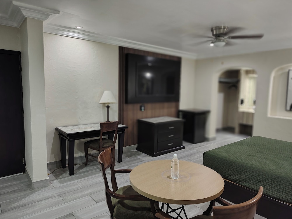 Hotel Siesta Real 46/56