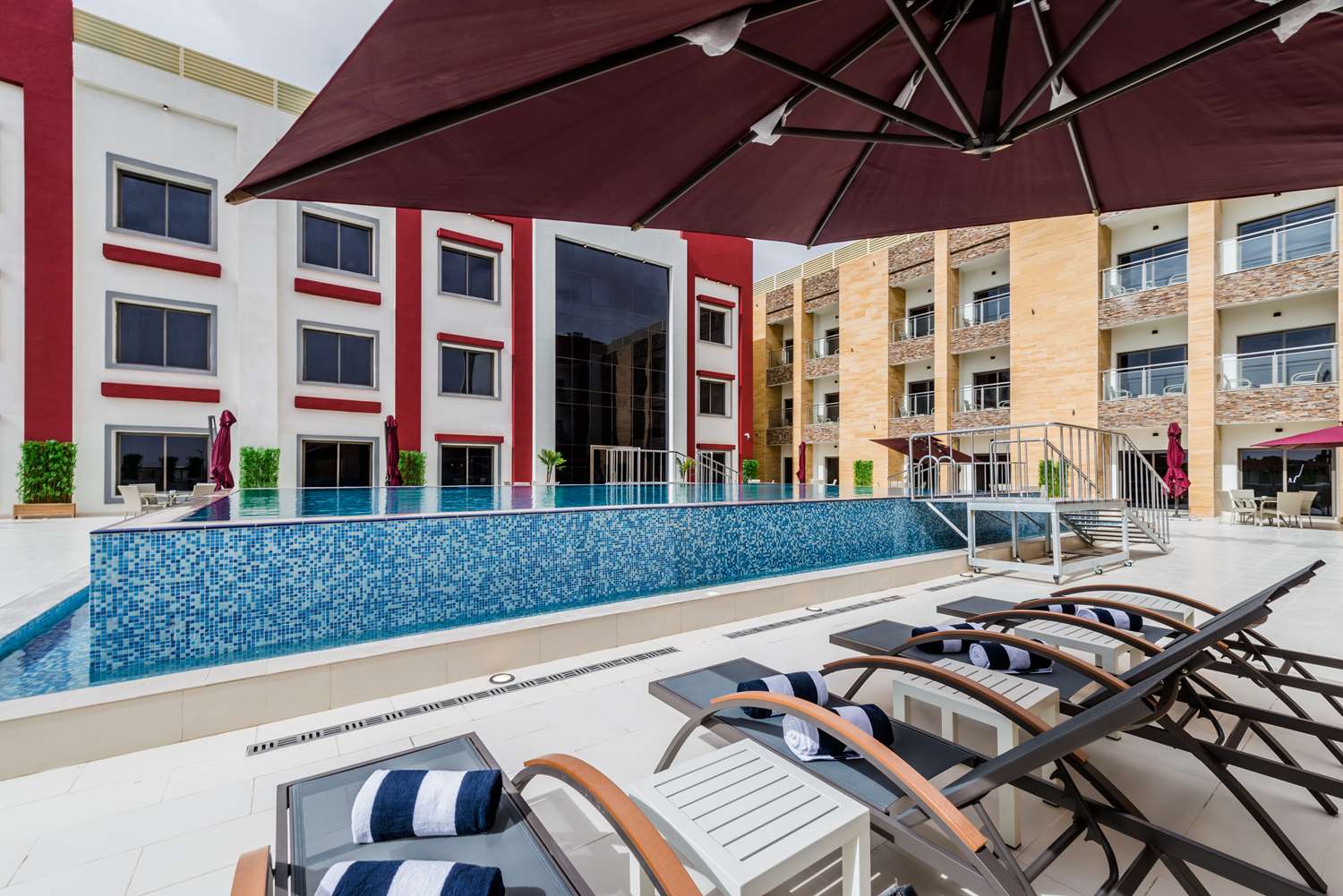 بست ويسترن بلس القريات سيتي سنتر(Best Western Plus Al Qurayyat City Center) 31/33