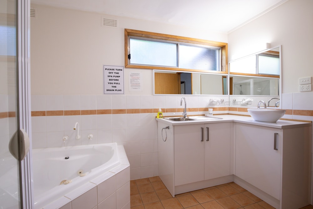 Adina Lodge Holiday Units 68/71