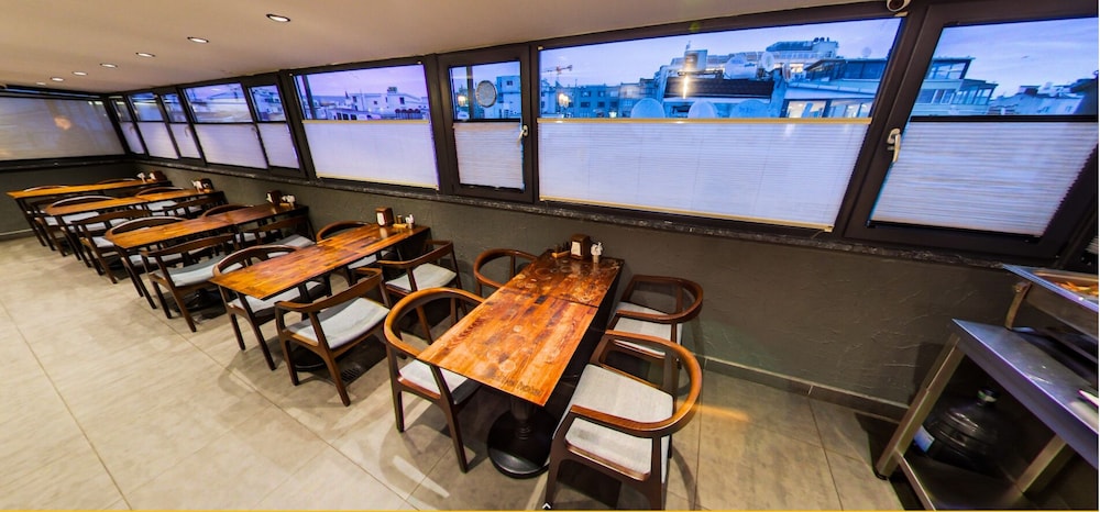 Elibol Hotel 46/52