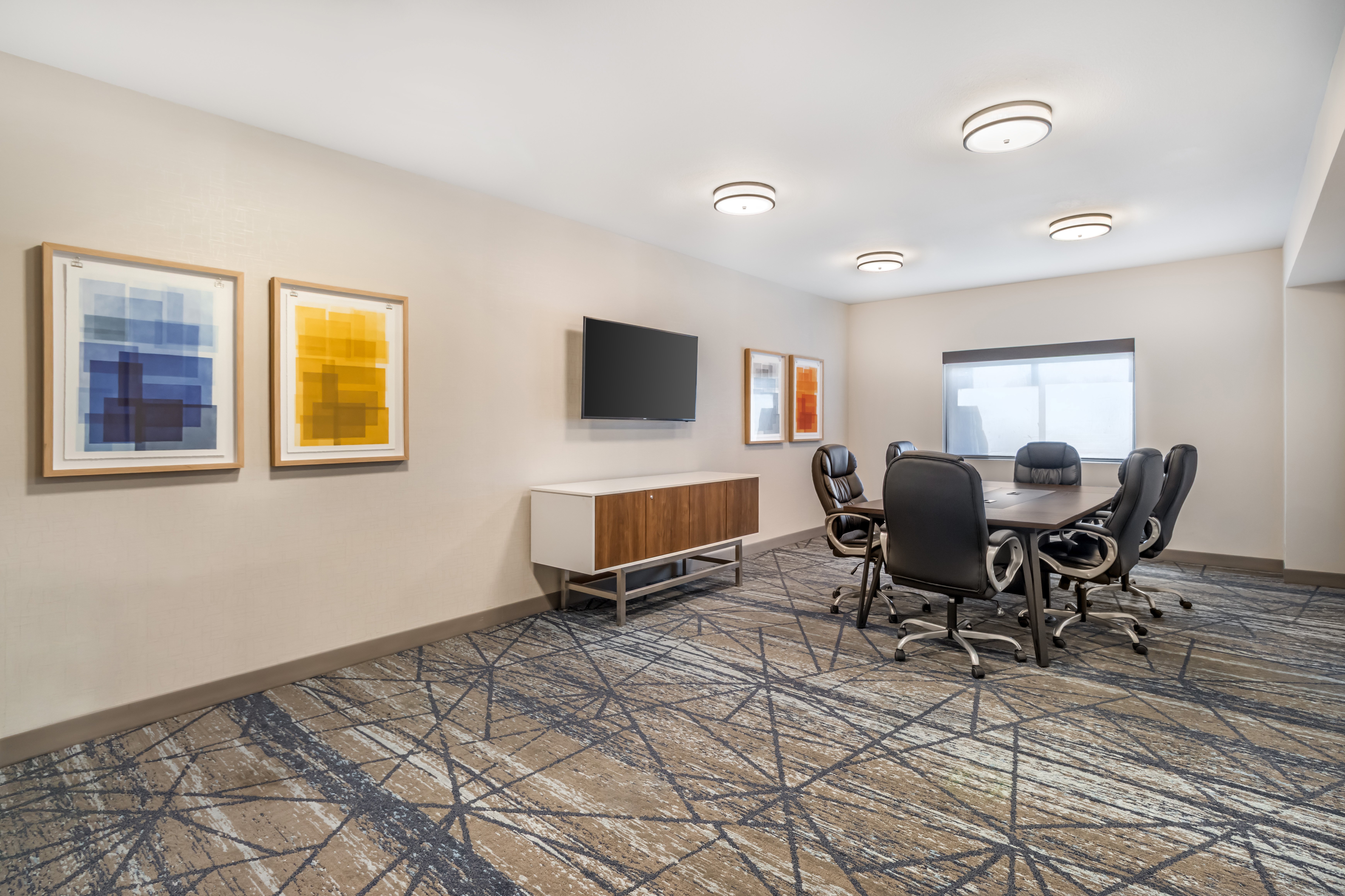 Holiday Inn Express Fallon 72/81