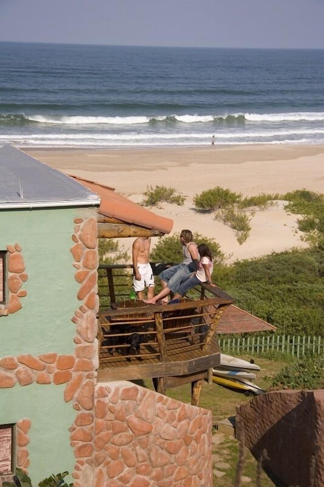 Island Vibe Jeffreys Bay Hostel 31/41