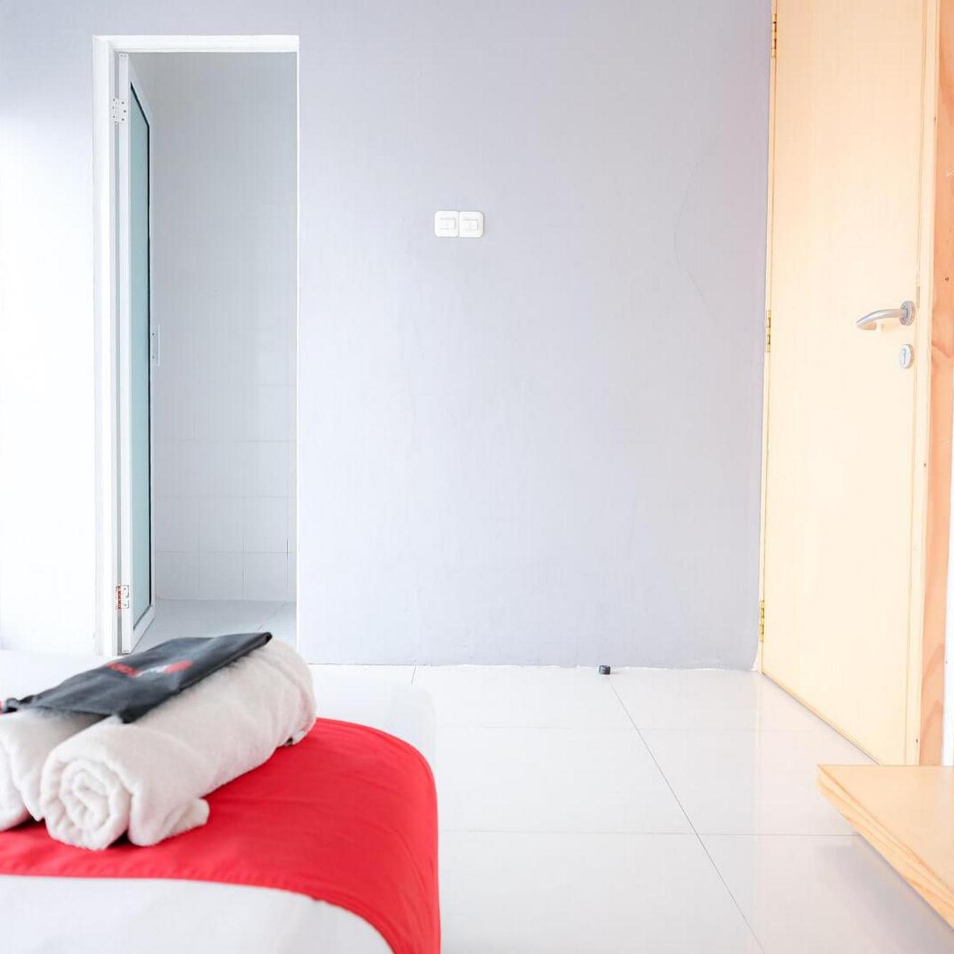 Reddoorz Plus Kapuk Business Park 11/33
