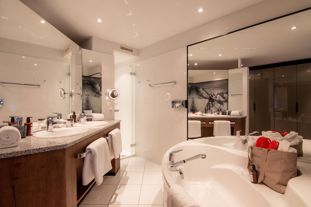 Walliserhof Grand Hotel and Spa 62/75