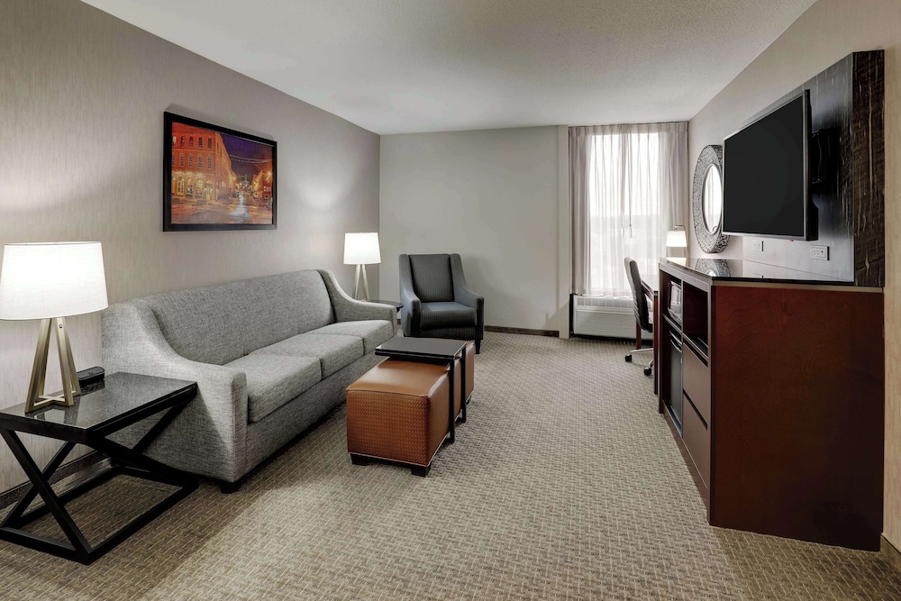Drury Inn & Suites Cape Girardeau 33/50