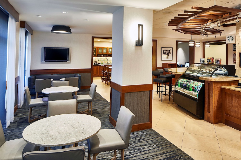 Hyatt Place Atlanta-Galleria 47/59