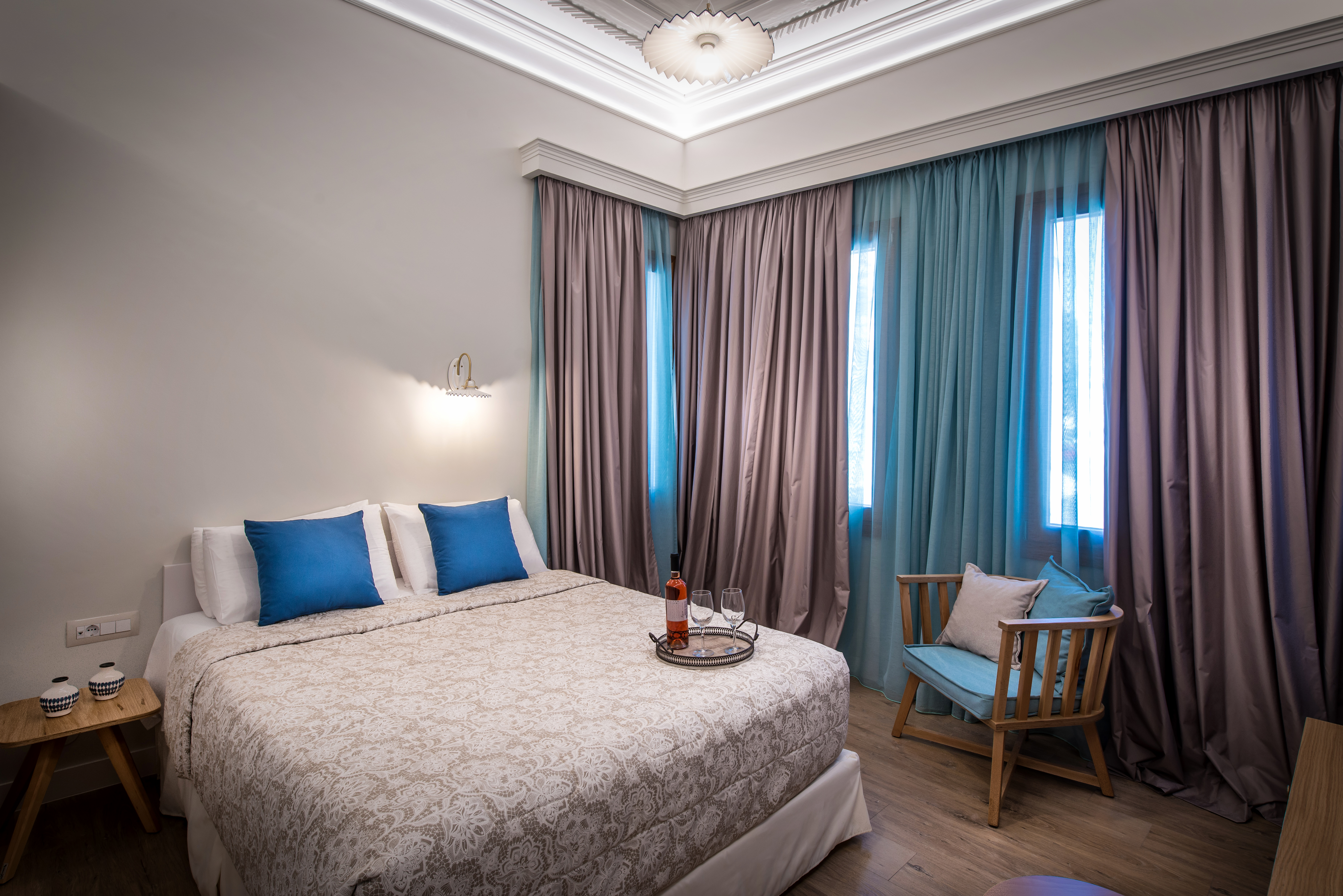 SUPERIOR, DOUBLE BED, CITY VIEW
