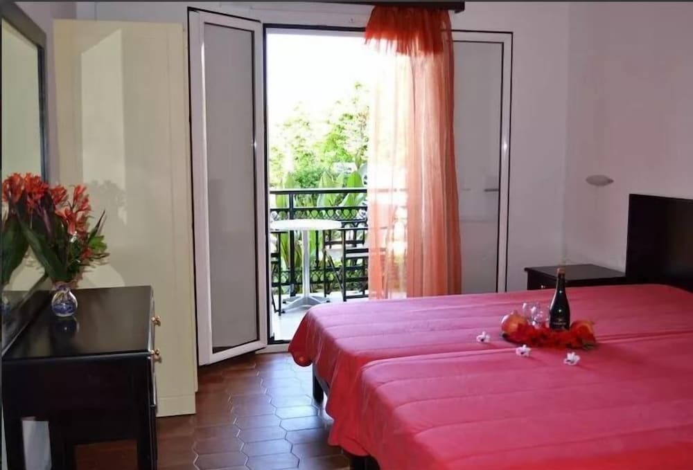 Filorian Hotel Apartments 14/50