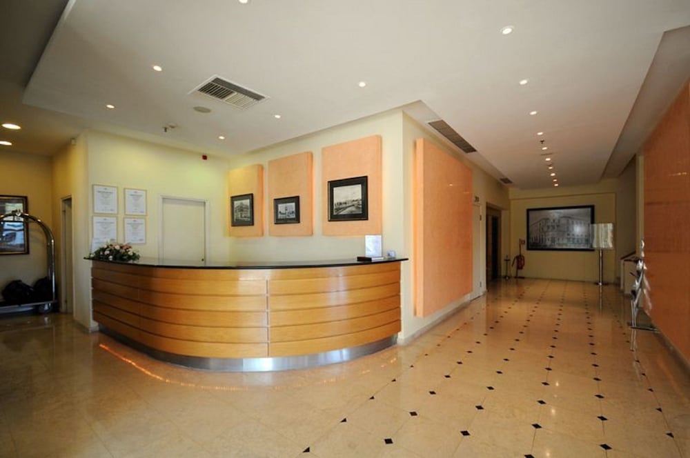 Paliria Hotel 6/73