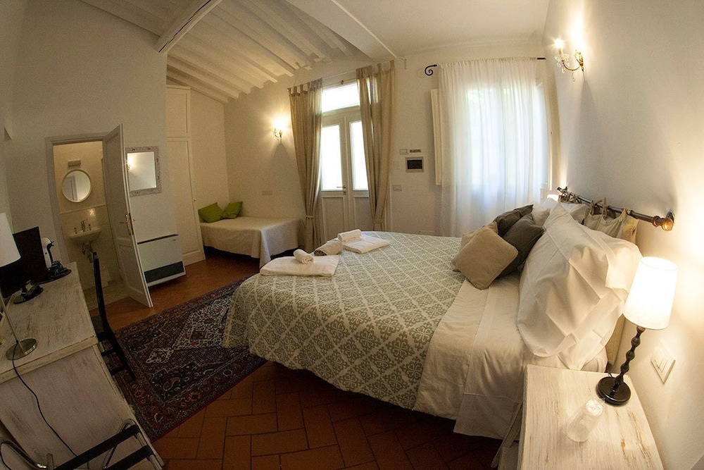 Franchi Residence 25/50
