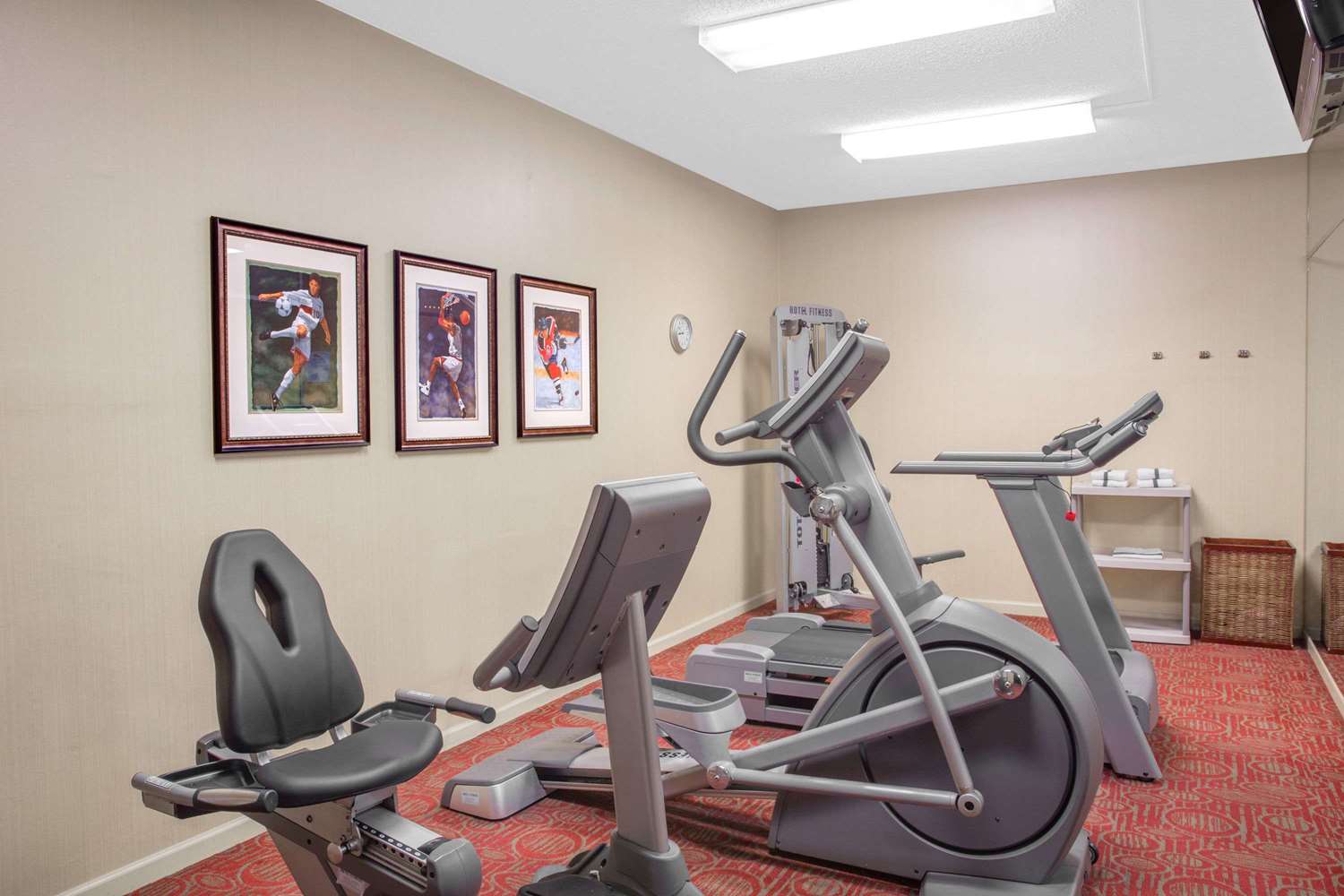 Studio6 Suites Jacksonville, NC 16/34