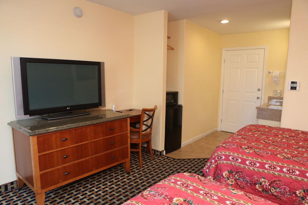Bay Breeze Inn 46/56