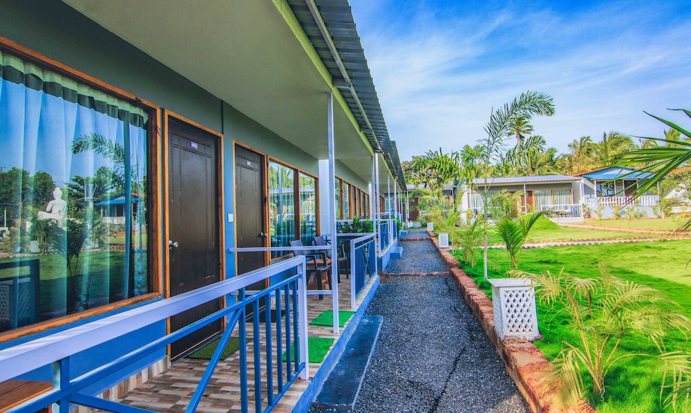 Treebo Lands End Beach Resort 17/27
