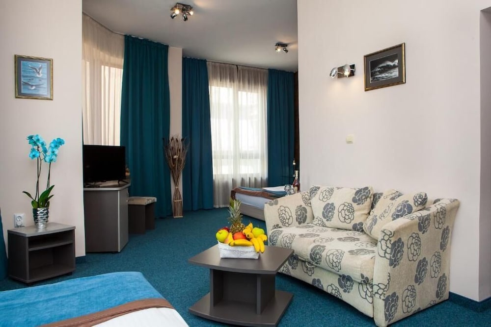 Family Hotel Opera Plaza 14/18