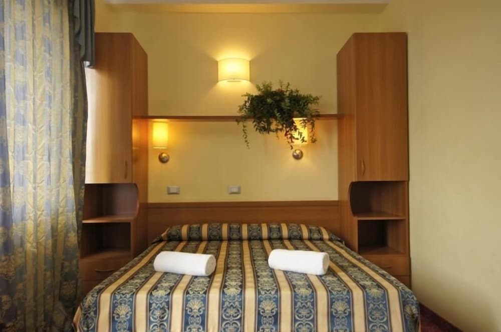 Hotel Promenade Universale 21/50