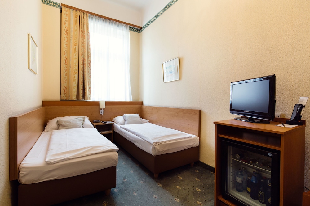 Boutique Hotel Donauwalzer 16/76