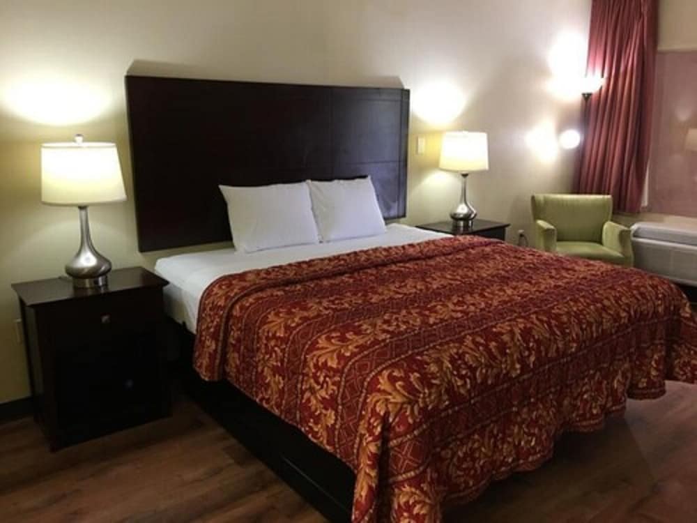Knights Inn And Suites Havelock 10/15