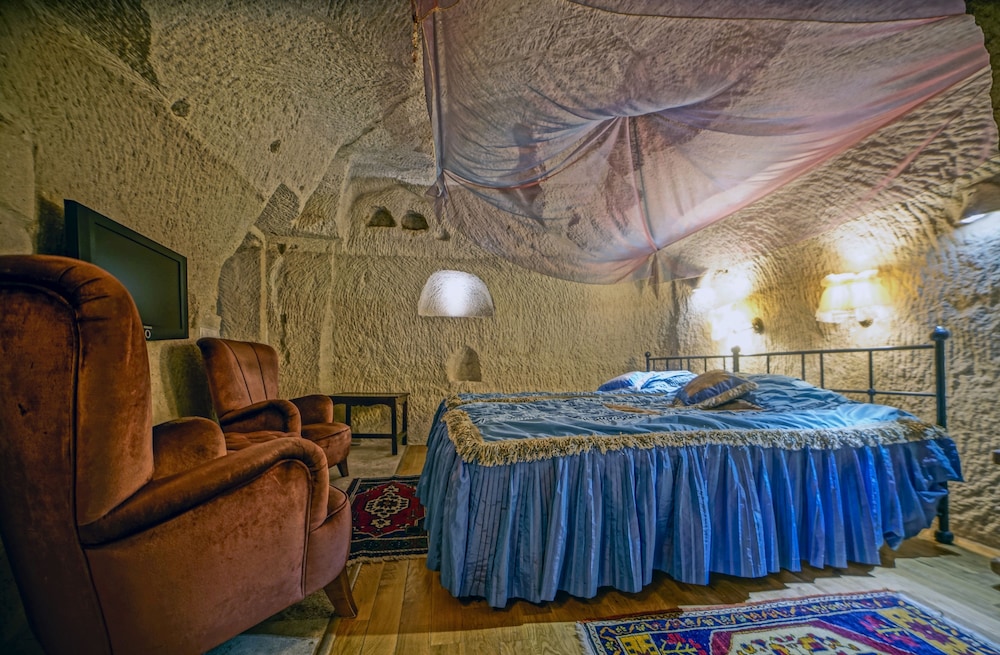 Anatolian Houses 24/73