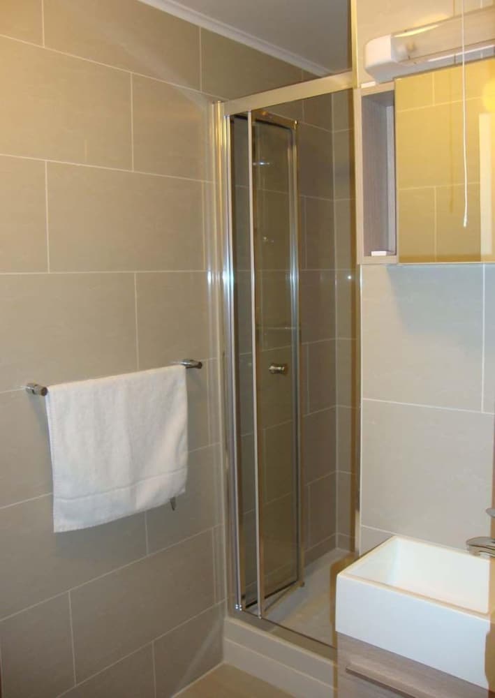 St Mark Hotel 48/50