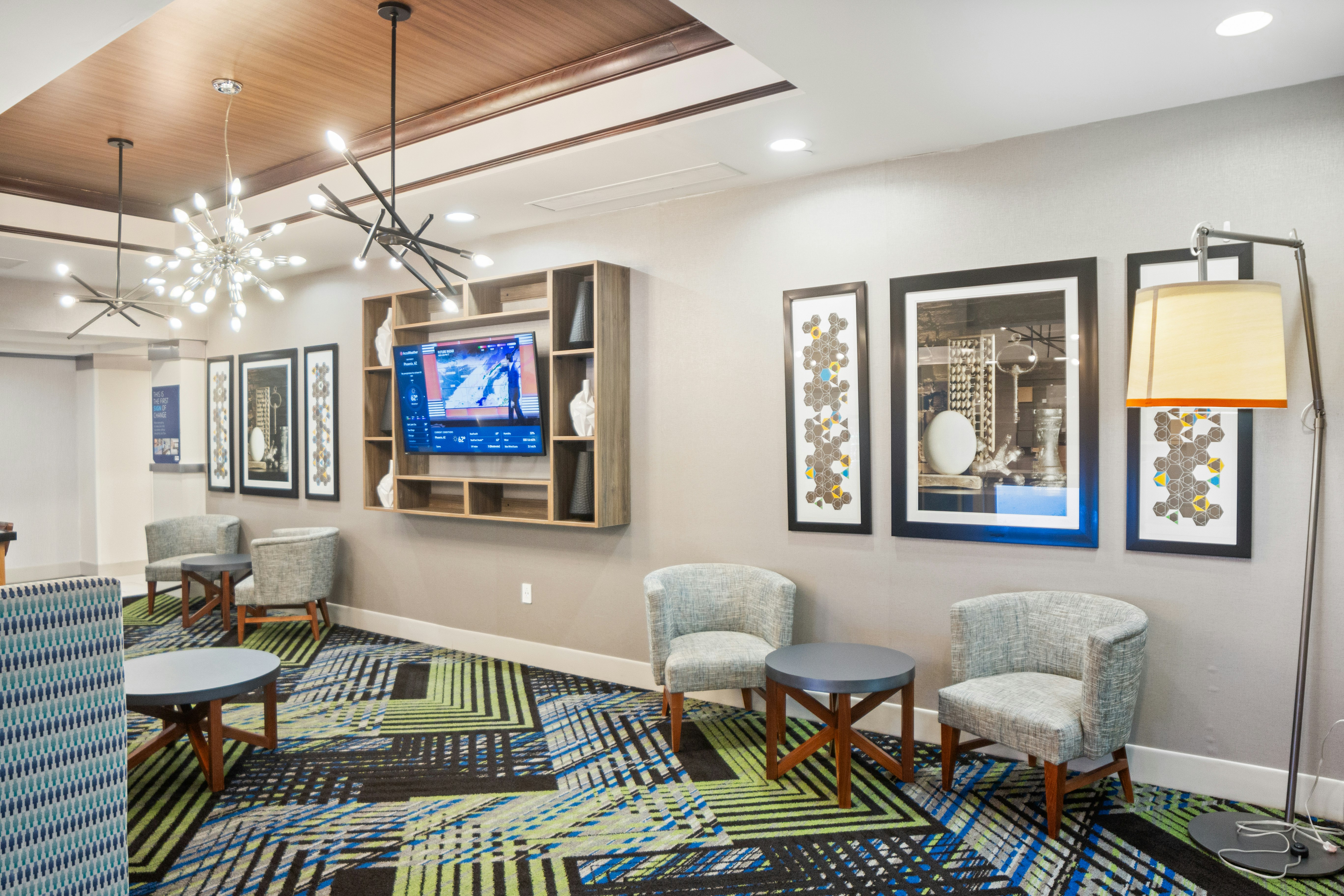 Holiday Inn Express Hotel & Suites Stroudsburg-Poconos 34/56