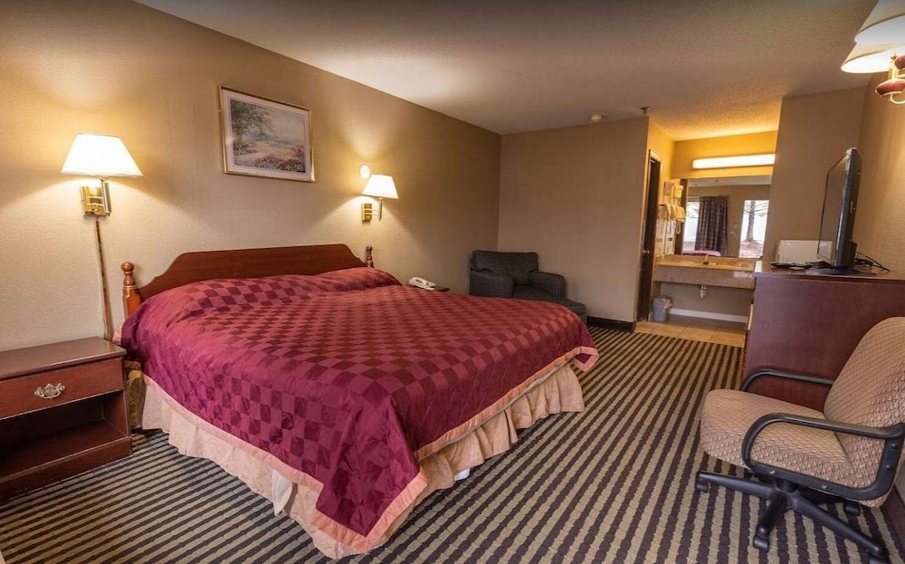 Americas Best Inn - Eureka 5/14