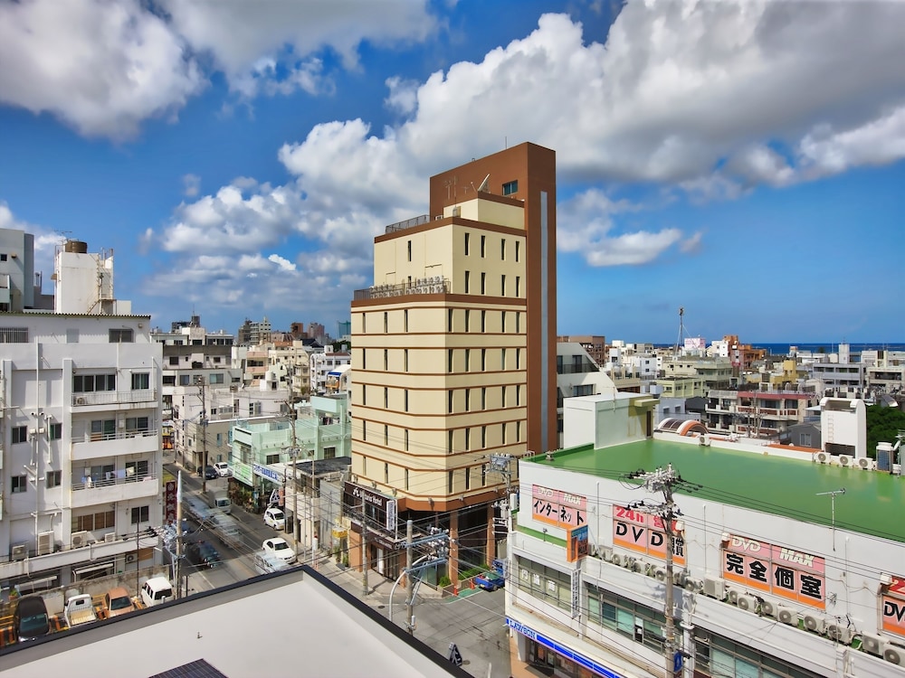 ヴィクトリアホテル沖縄 写真1