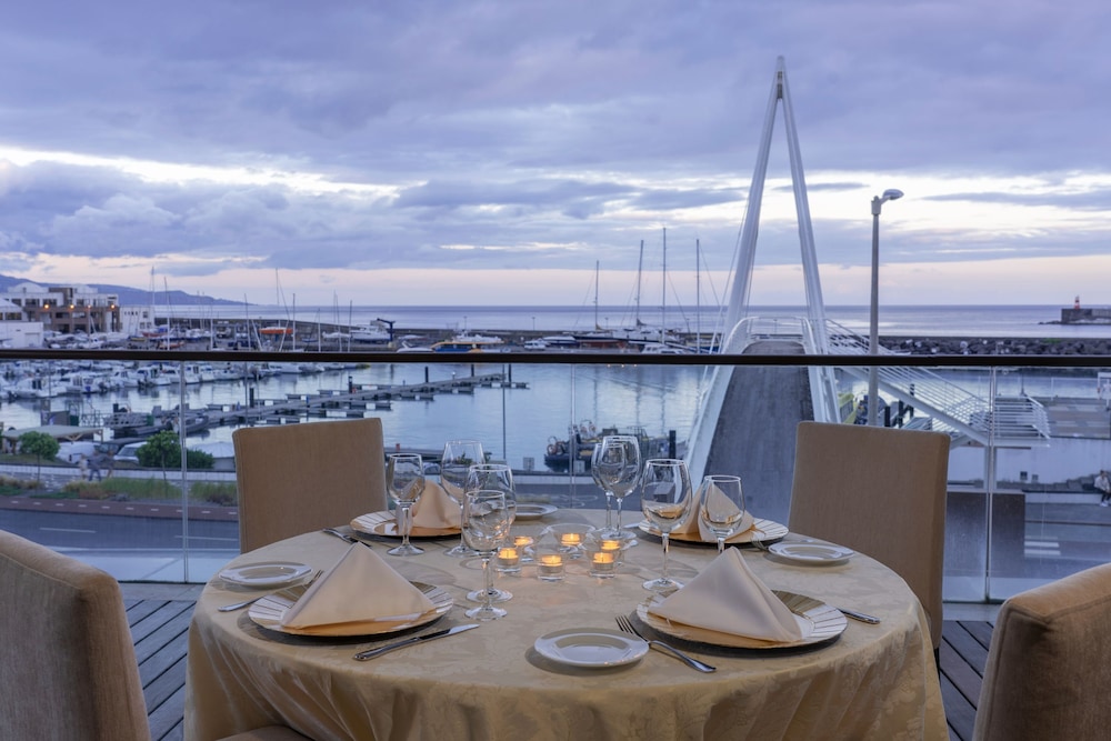 Hotel Marina Atlantico 49/74