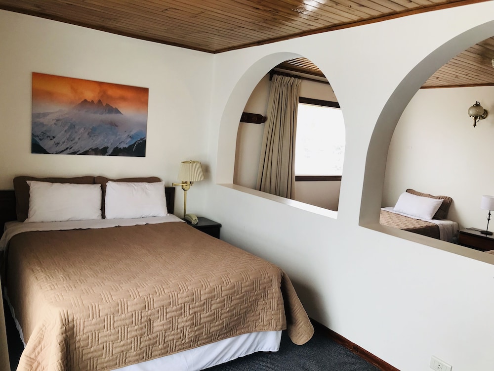 USHUAIA HOTEL 14/35
