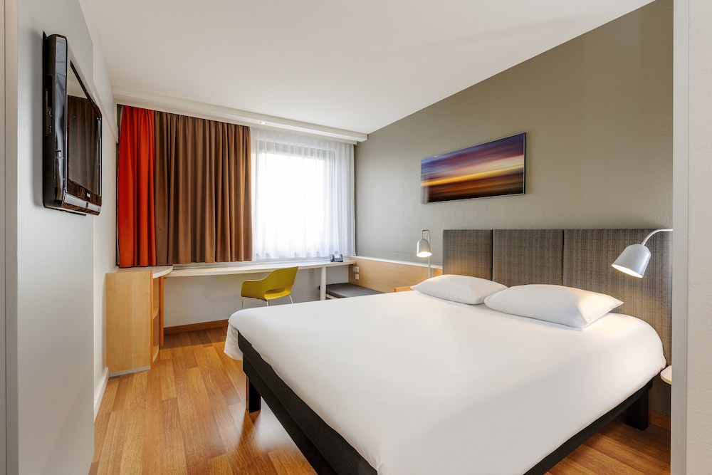 IBIS FRANKFURT MESSE WEST 23/61