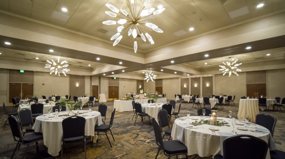 Holiday Inn Cleveland-S Independence 41/58