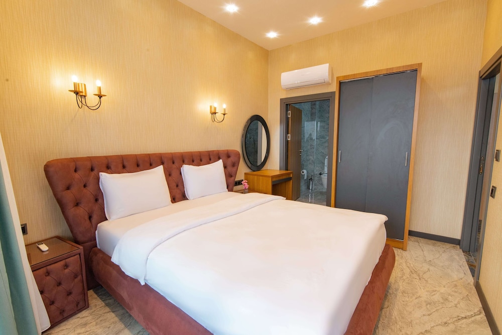 Fevzi Hoca Butik Hotel 12/47