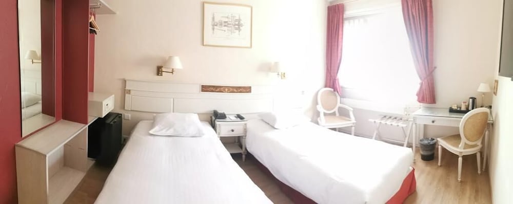 Des Horlogers Hotel 8/26