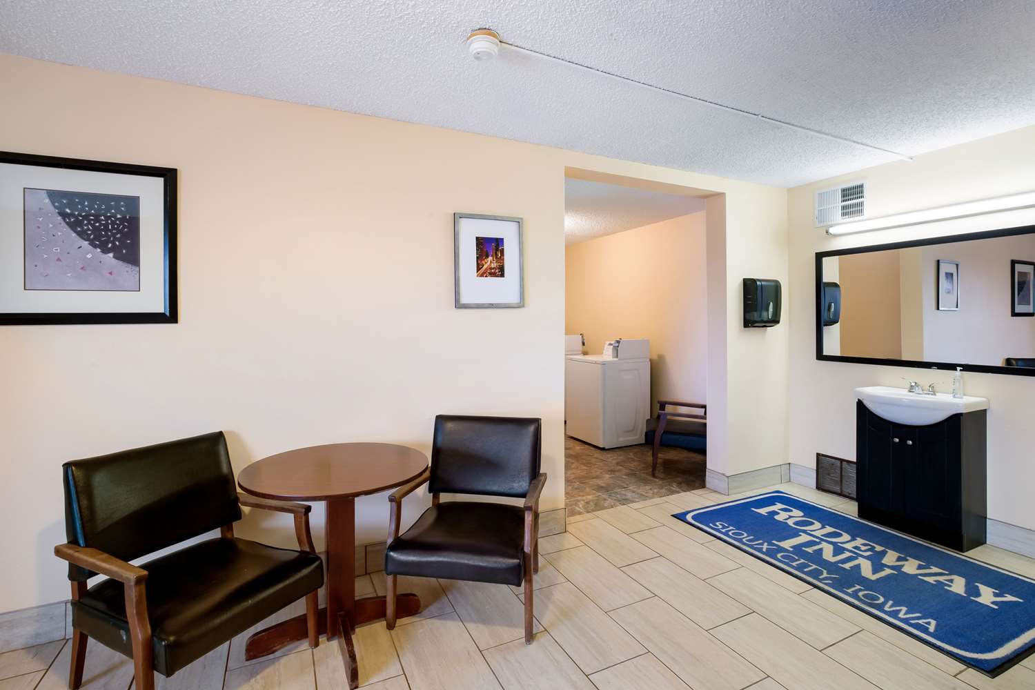 Rodeway Inn Sergeant Bluff Sioux City 7/11