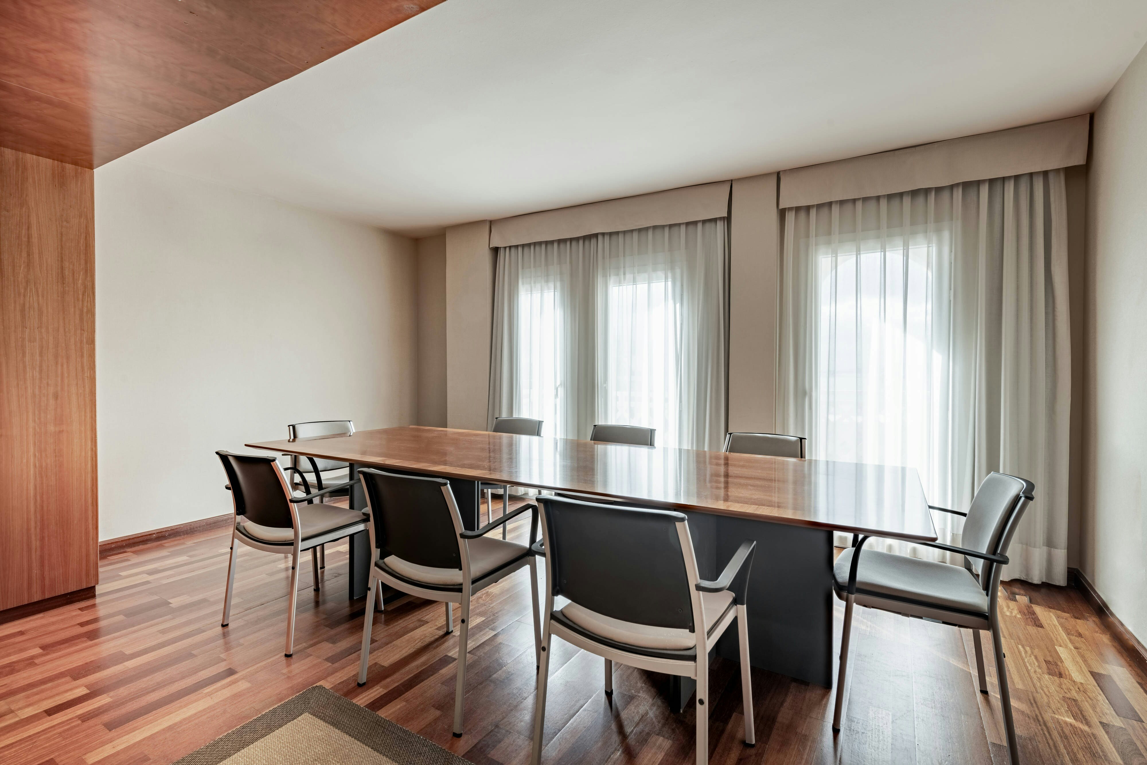 Ac Hotel La Linea By Marriott 20/20