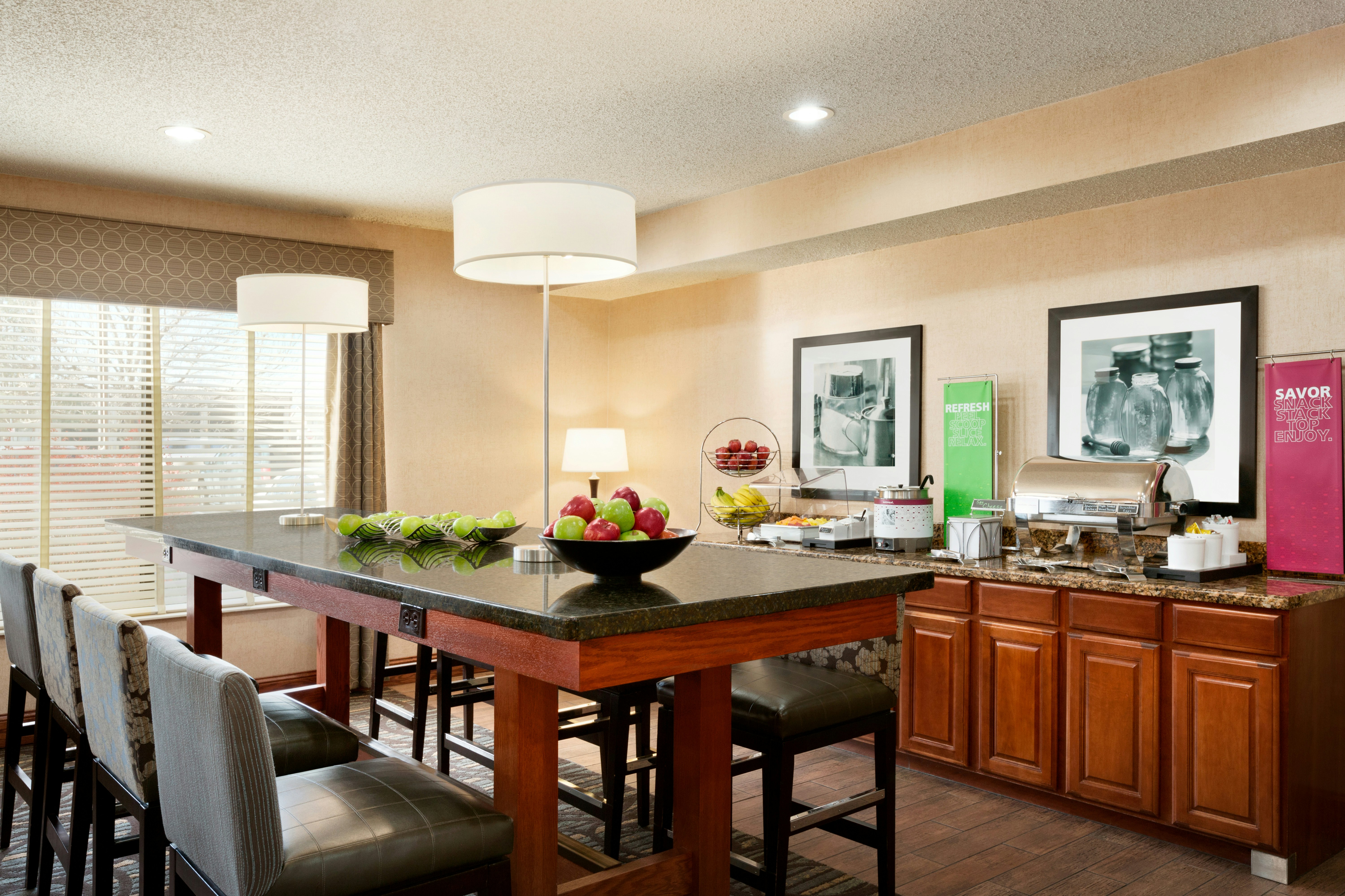 Hampton Inn Longmont 39/46