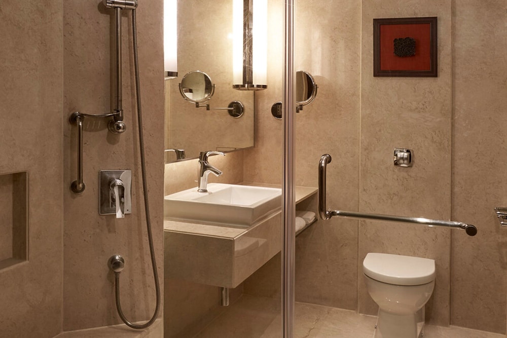 Courtyard By Marriott Mumbai International Airport 49/50