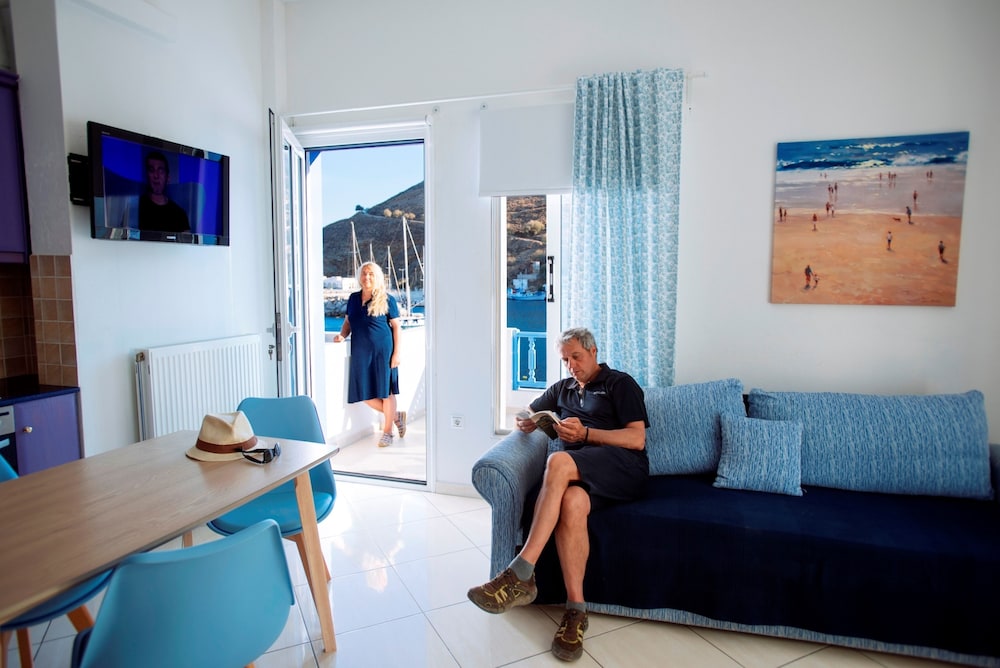 Vithos Aparthotel 47/72