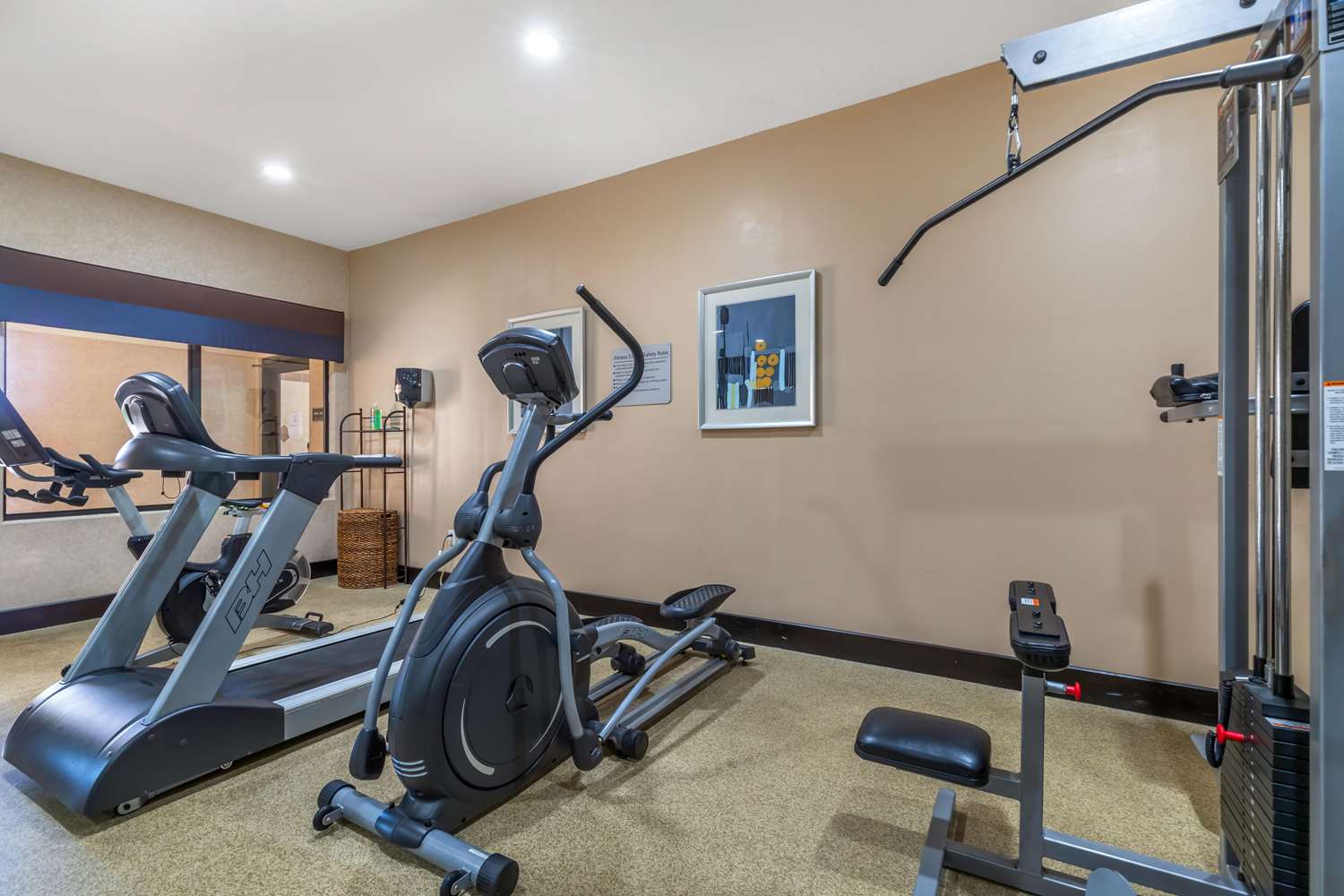 Best Western Plus Lytle Inn and Suites 11/29