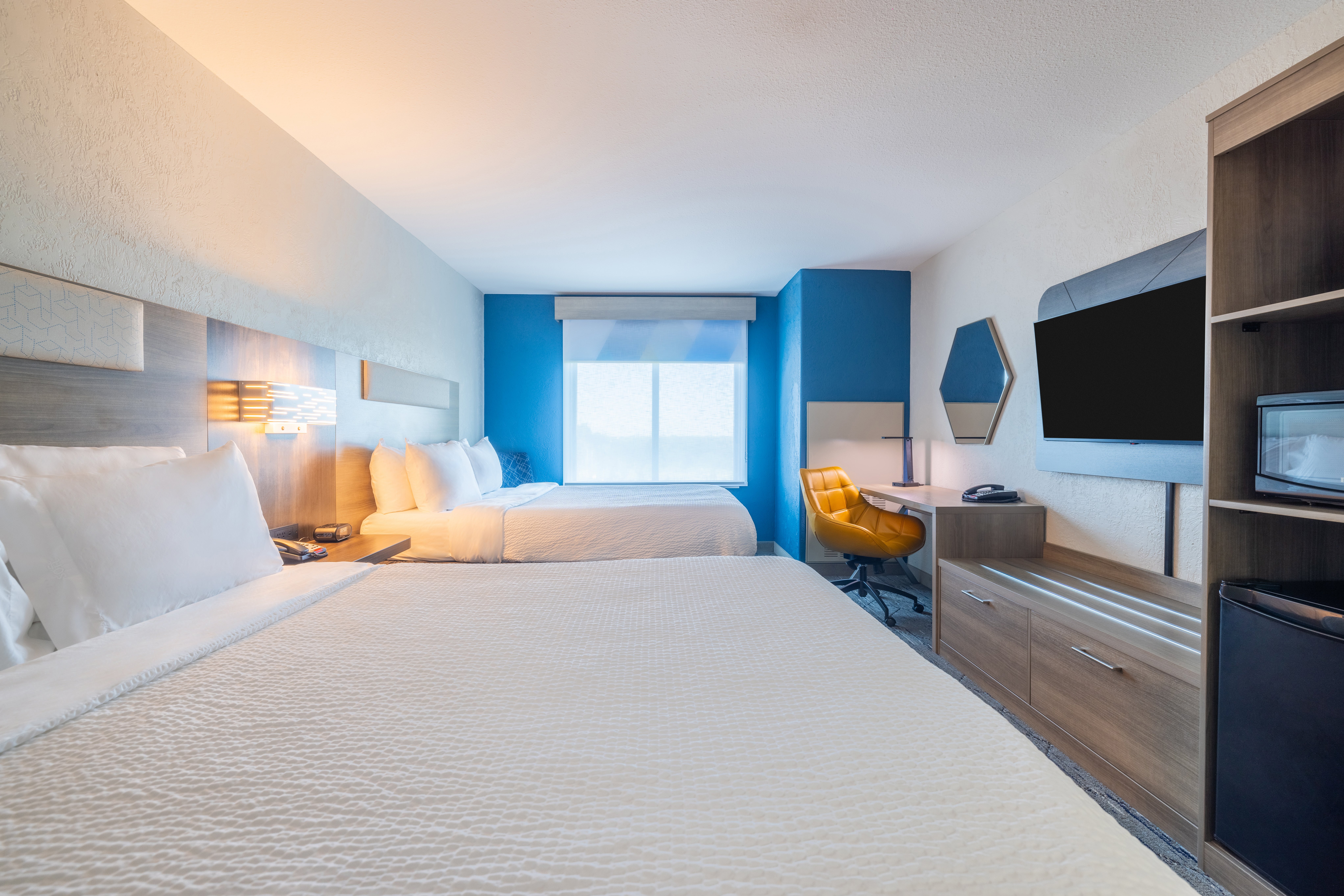 Holiday Inn Express Hotel Suites Kansas City Airport 22/72