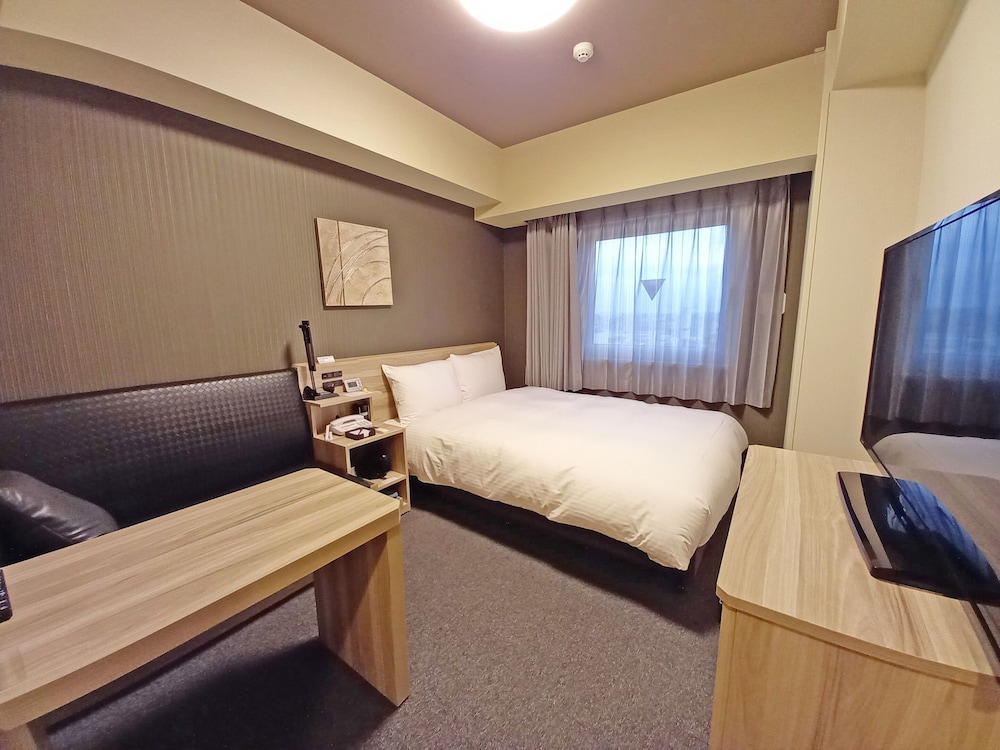 Hotel Route-Inn Yamanashi Chuo 8/16