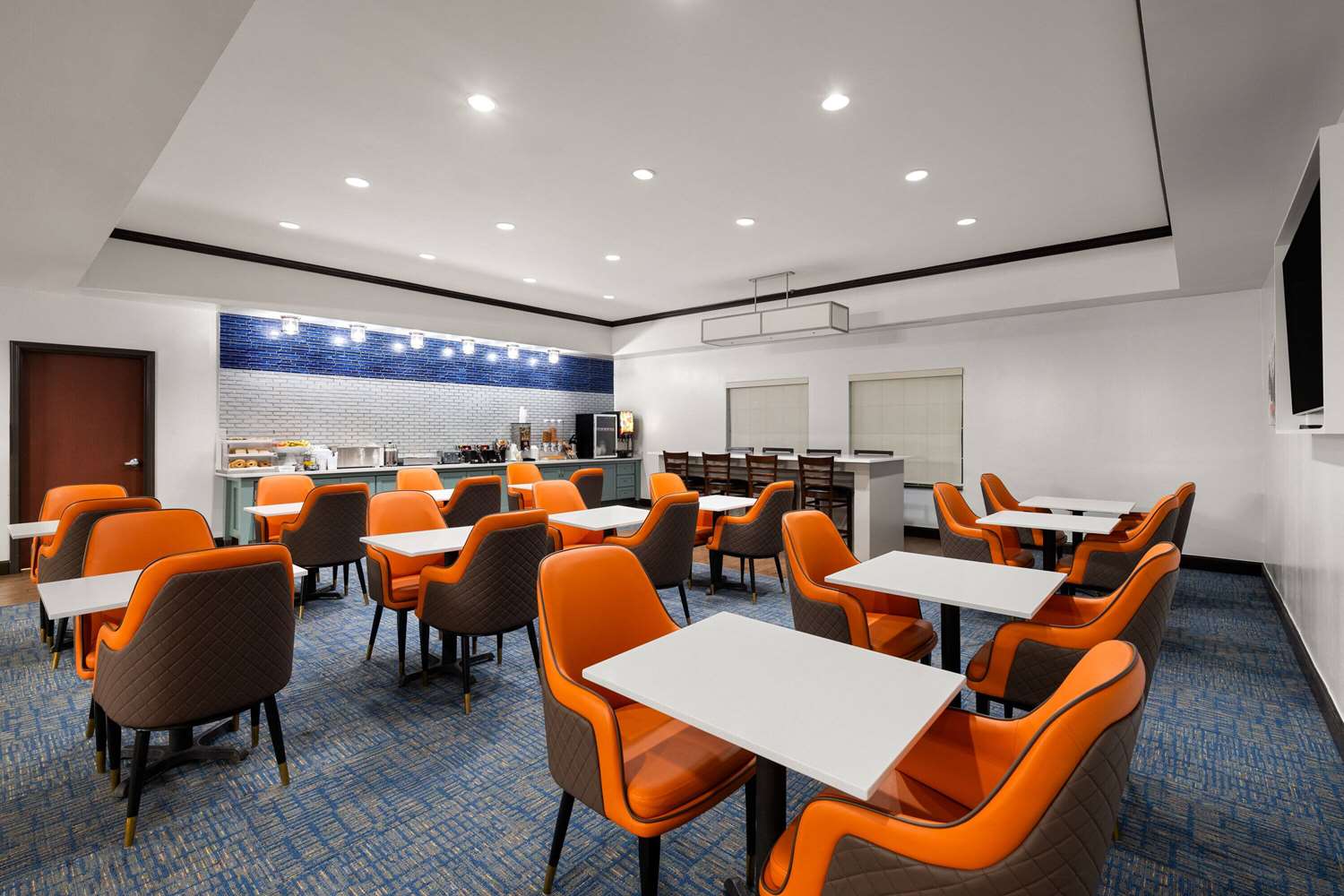 La Quinta Inn & Suites by Wyndham Denton - University Drive 34/41