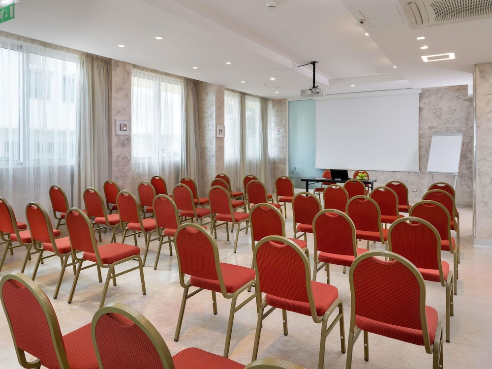 MERCURE RIMINI LUNGOMARE 60/71